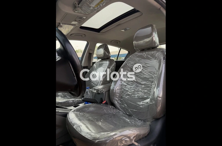 Foreign used 2014 KIA Fortes - 4/5