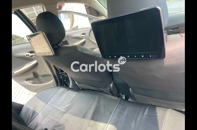 FEW MONTHS USED 2012 TOYOTA COROLLA SPORT FULL OPTION - 3/7