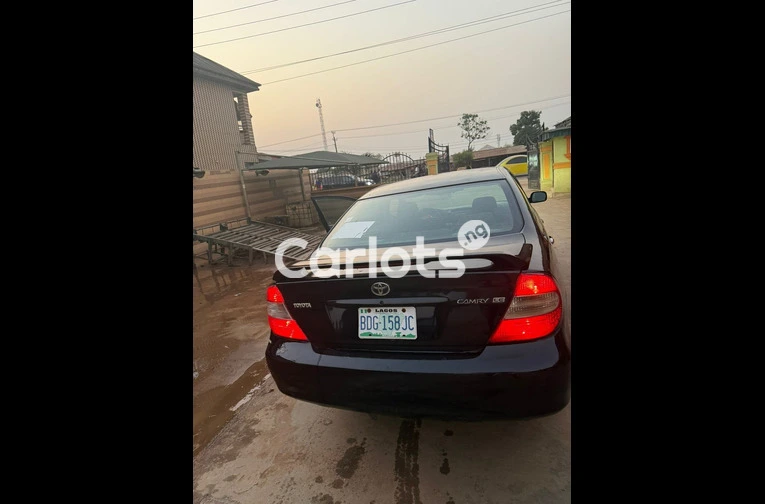 Cheap Toyota Camry 2004 Neatly Painted