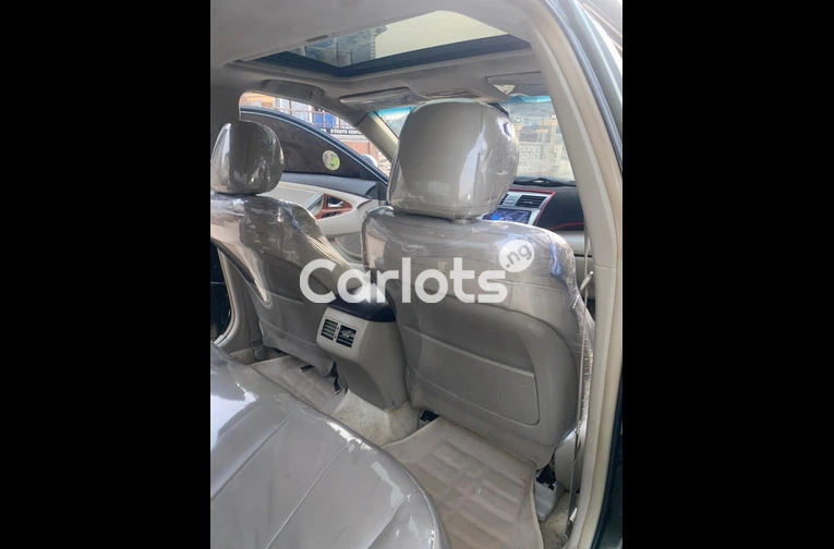 2009 Toyota Camry XLE - 7/7