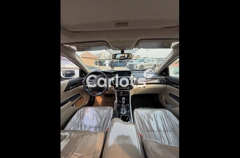 2017 HONDA ACCORD EXL - 2/7