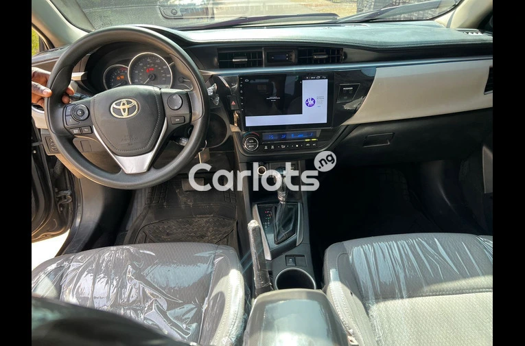 2016 TOYOTA COROLLA LE - 3/6
