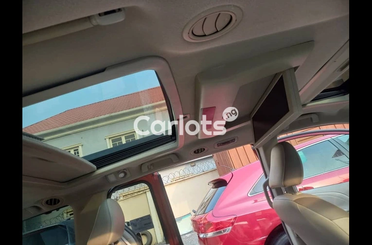 FOREIGN USED 2011 TOYOTA SIENNA LIMITED FULLEST OPTION - 4/7