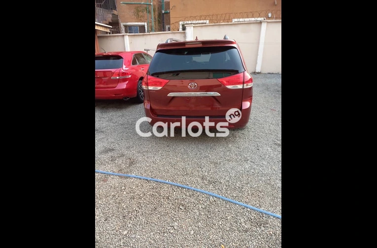 FOREIGN USED 2011 TOYOTA SIENNA LIMITED FULLEST OPTION - 7/7