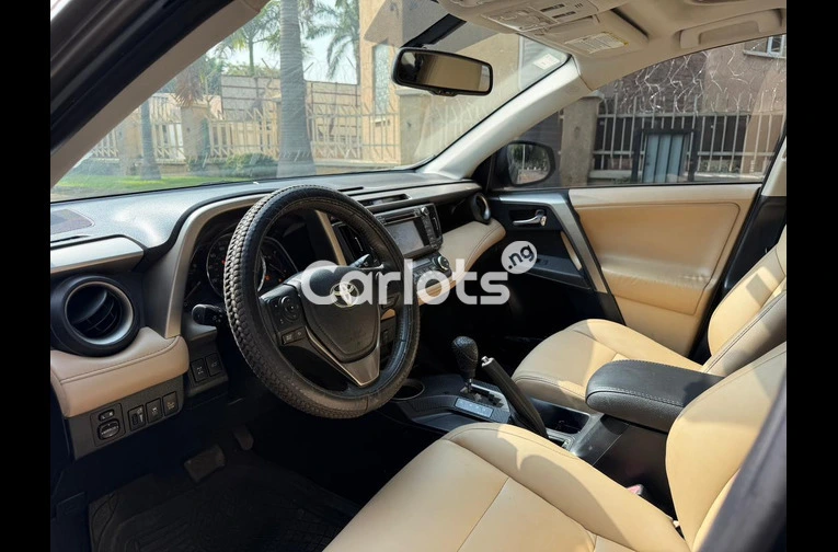 NIGERIAN USED TOYOTA RAV4 2015 MODEL WITH CUSTOM DUTY - 3/7