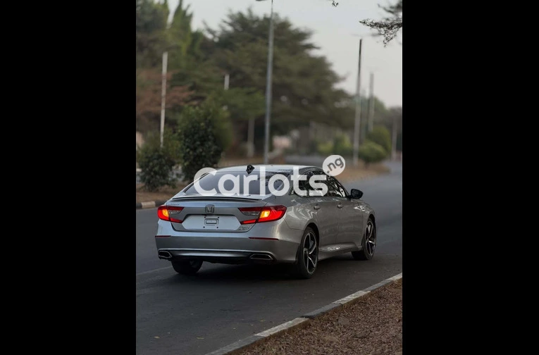 Foreign Used Honda Accord 2.0 - 7/7