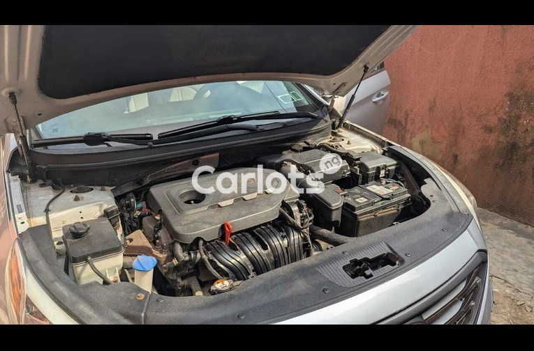 Hyundai Sonata 2015 - 4/7