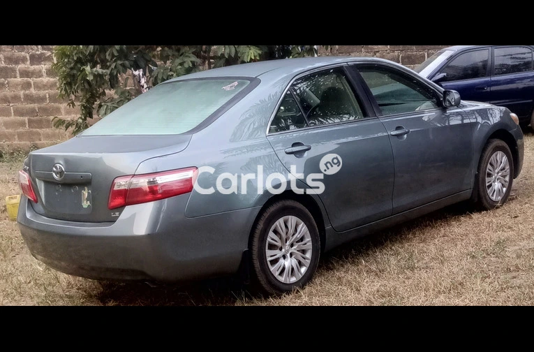 2007 Toyota Camry Model - 4/7