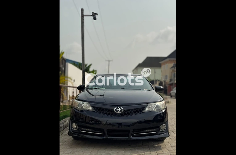Toyota Camry 2013 Sport