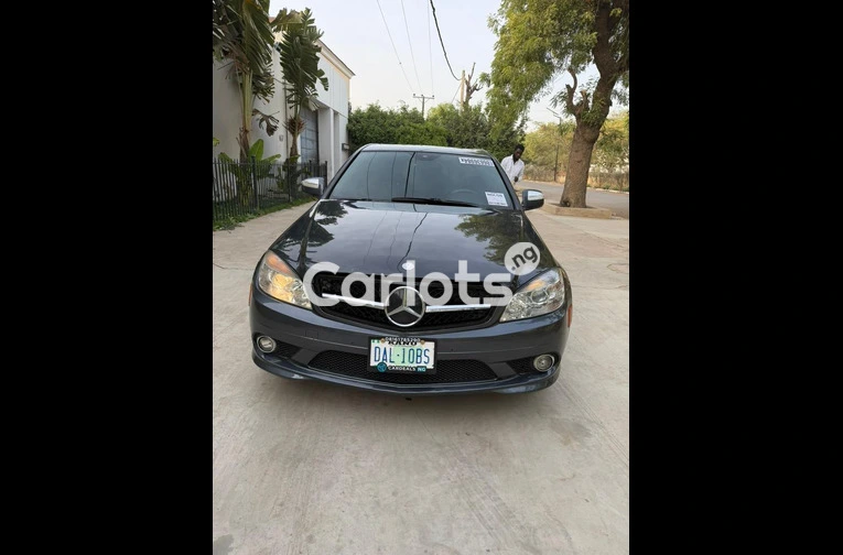 2008 MERCEDES BENZ C300