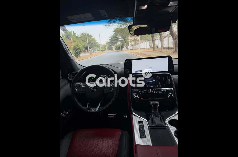 Foreign used 2022 Lexus LX600 - 3/7