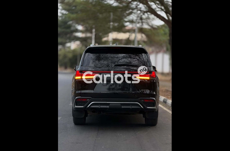 Foreign used 2022 Lexus LX600 - 7/7