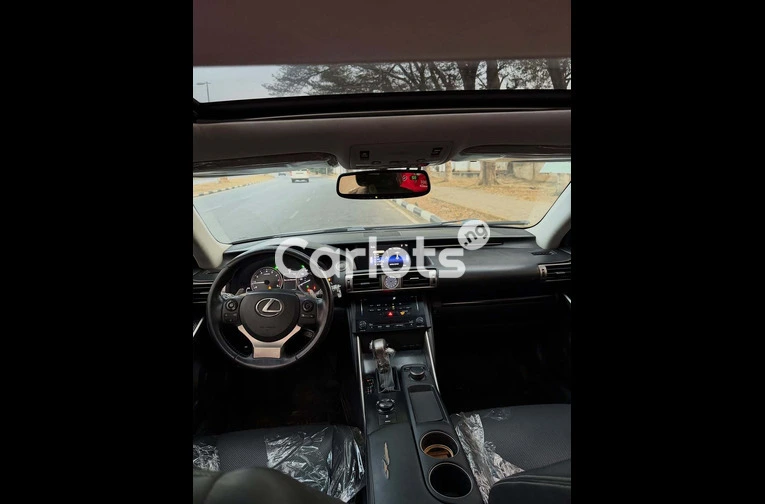 Extremely Super Clean Lexus is250 2014 - 6/7