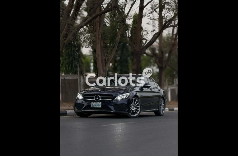 Extremely Super Clean Mercedes Benz C400 2015 model - 1/7