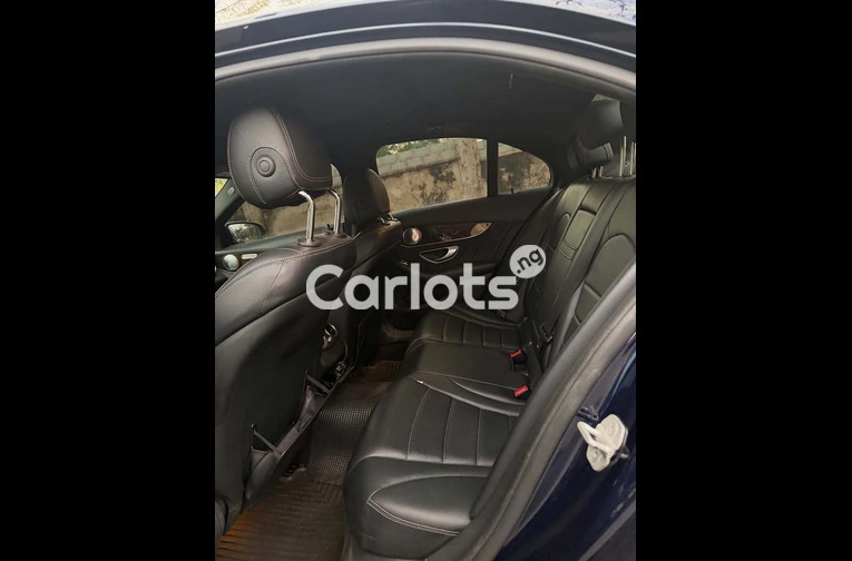 Extremely Super Clean Mercedes Benz C400 2015 model - 6/7