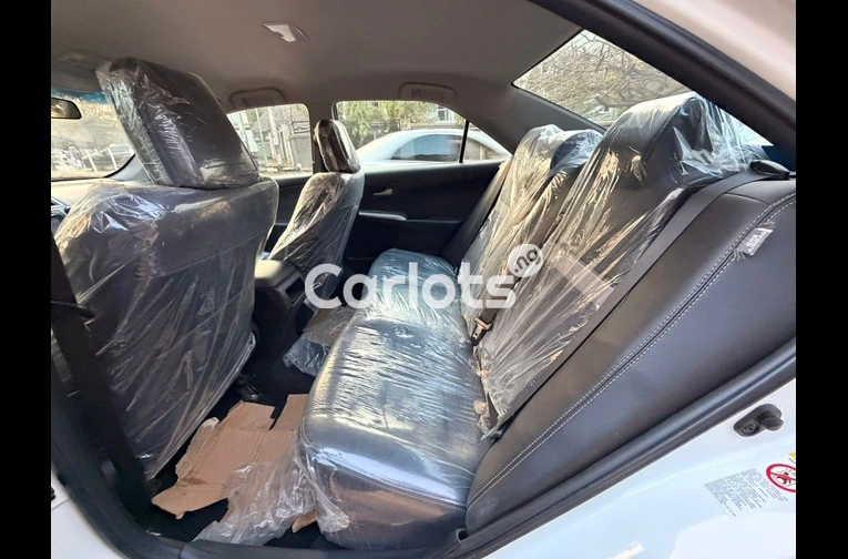 2013 TOYOTA CAMRY SE - 4/7