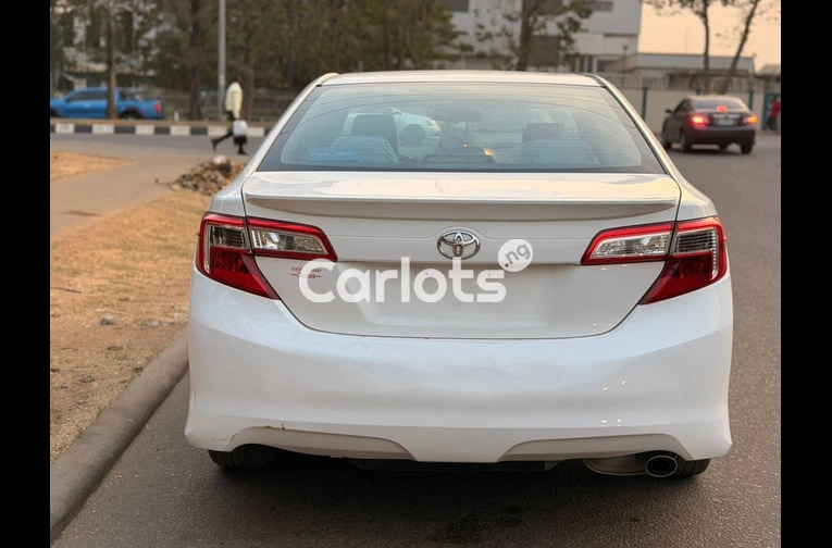 2013 TOYOTA CAMRY SE - 7/7