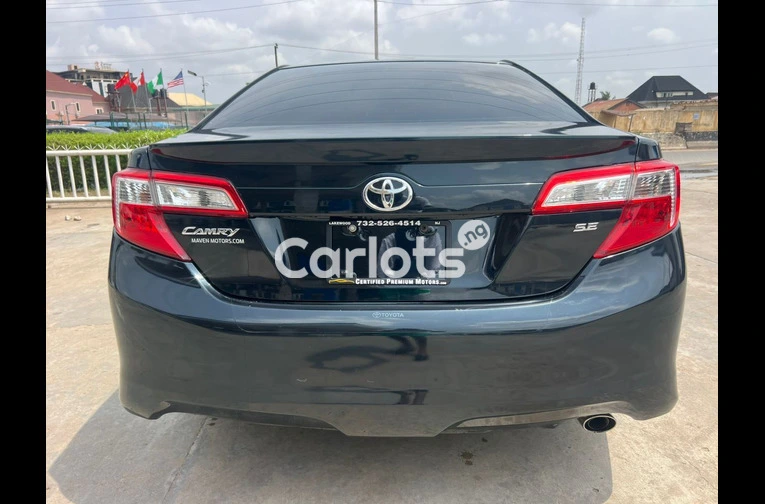 Toyota Camry 2012 Sport - 6/7