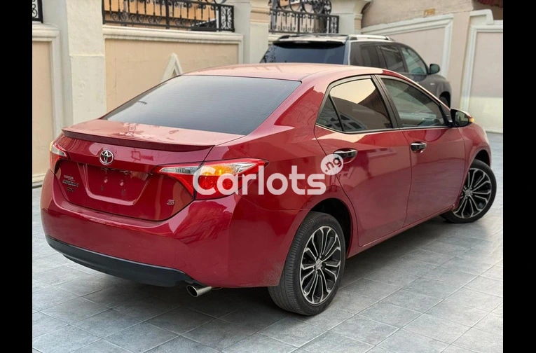 FOREIGN USED 2016 TOYOTA COROLLA SPORT - 6/7
