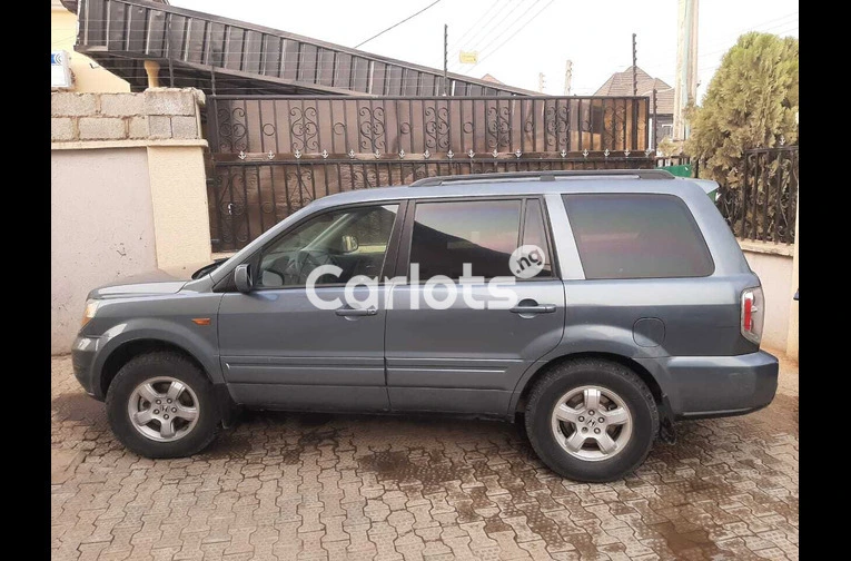 Clean Honda Pilot 2007