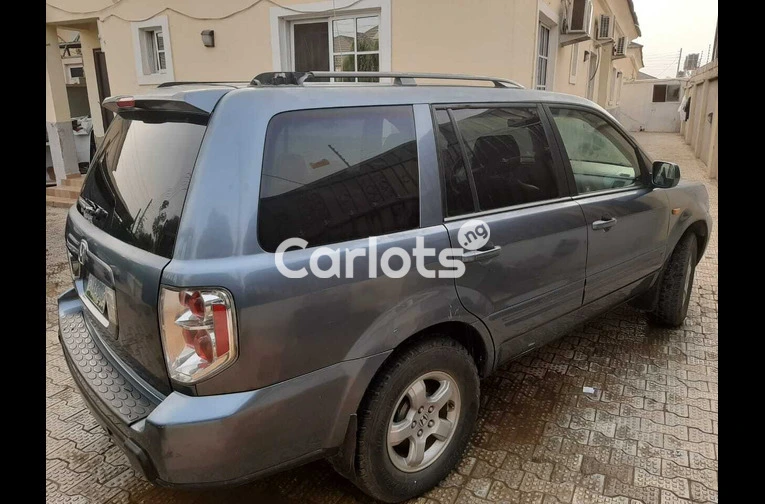 Clean Honda Pilot 2007 - 2/6