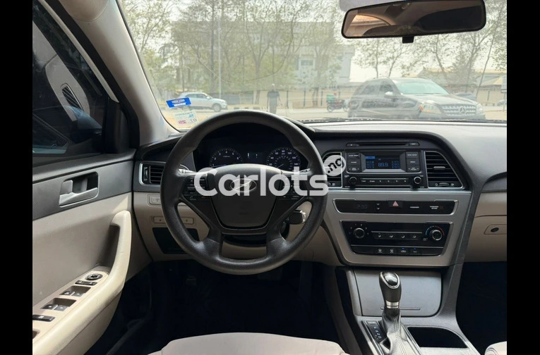 HYUNDAI SONATA 2015 - 6/7