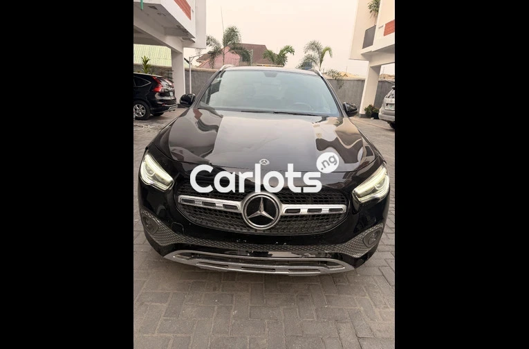 2021 Mercedes Benz GLA250