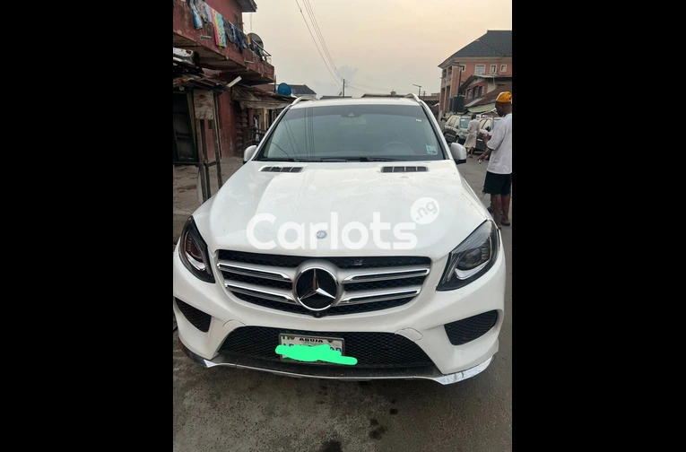 BRIEFLY USED 2016 MERCEDES BENZ GLE350 FULL OPTION - 1/7