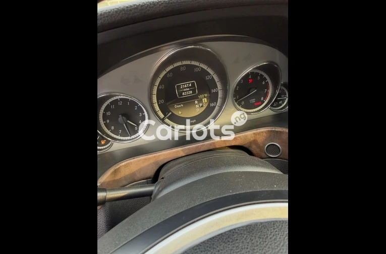 2012 MERCEDES BENZ E350 - 3/6