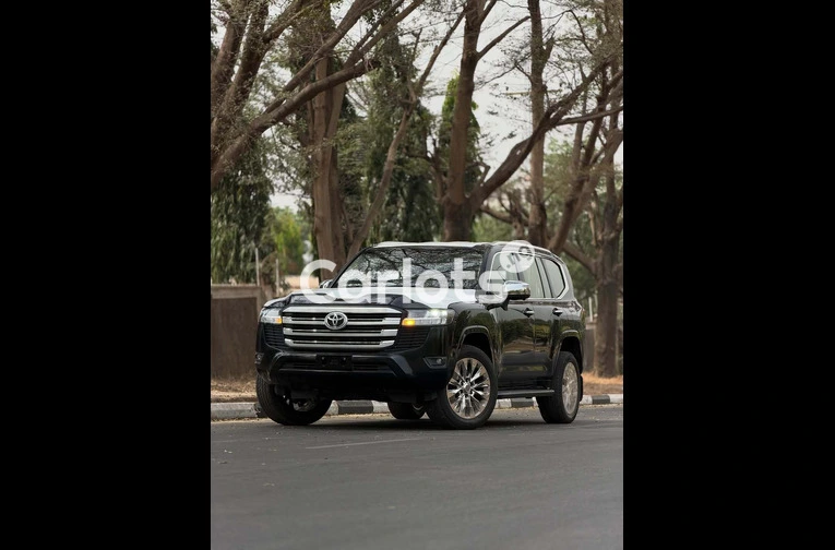 2025 TOYOTA LAND CRUISER GXR | BRAND NEW