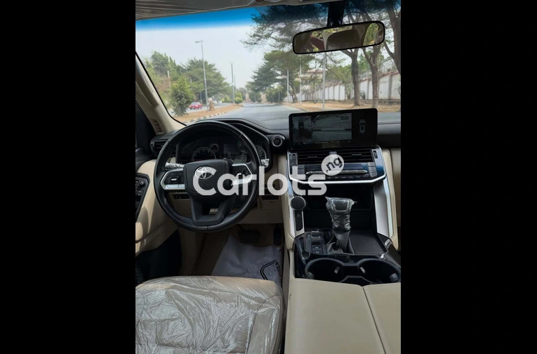 2025 TOYOTA LAND CRUISER GXR | BRAND NEW - 3/7