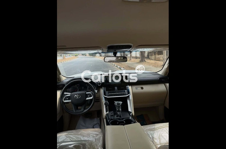 2025 TOYOTA LAND CRUISER GXR | BRAND NEW - 4/7