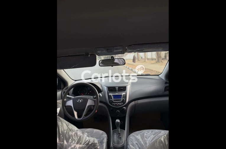 Budget-Friendly 2014 Hyundai Accent - 4/7