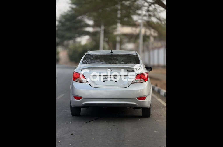 Budget-Friendly 2014 Hyundai Accent - 6/7