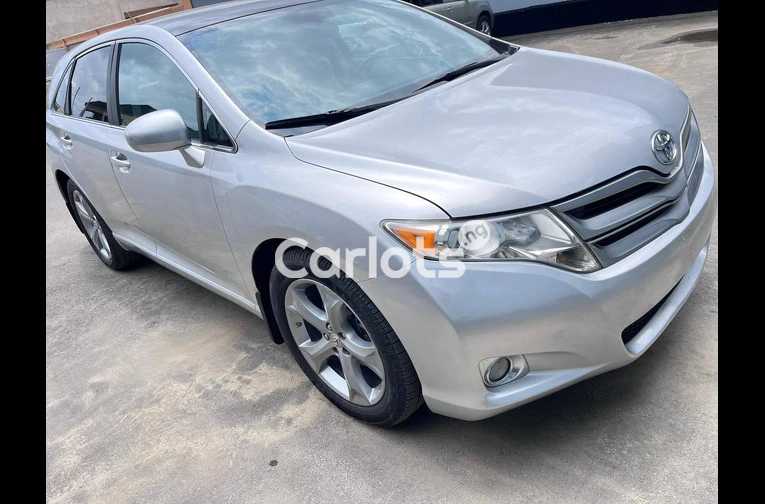 Toyota Venza 2010 Foreign used - 3/6
