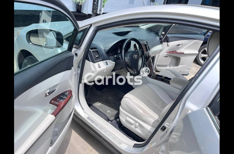 Toyota Venza 2010 Foreign used - 5/6