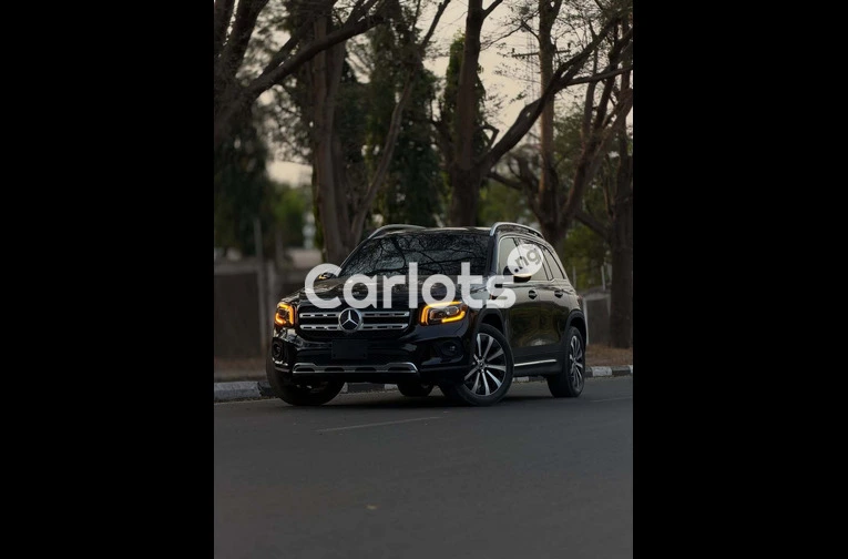 2022 Mercedes-Benz GLB 250 - 1/7