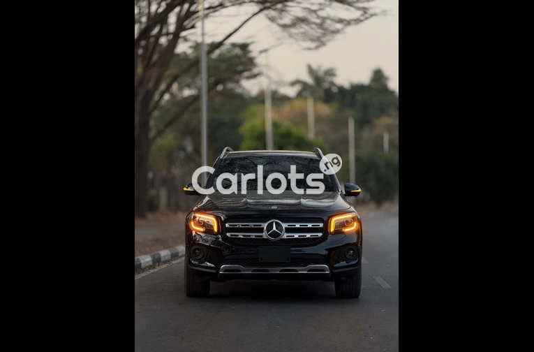 2022 Mercedes-Benz GLB 250 - 2/7