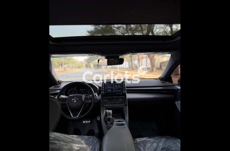 2019 Avalon Toyota - 4/7