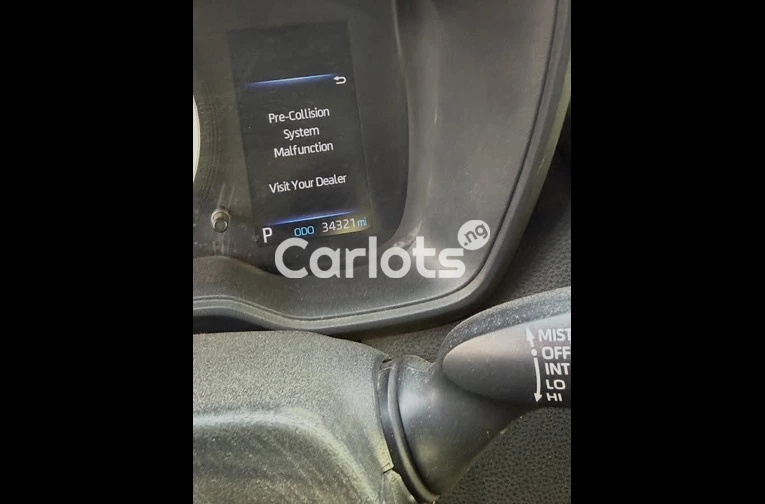 2020 TOYOTA COROLLA S E - 5/7