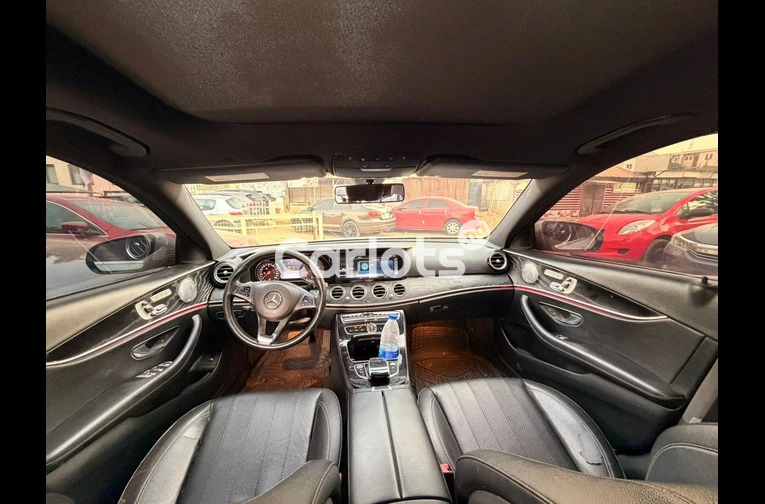 NEATLY USED 2017 MERCEDES BENZ E300 - 2/7