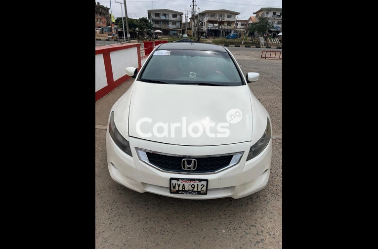 Honda Accord Coupe 2010 - 5/6