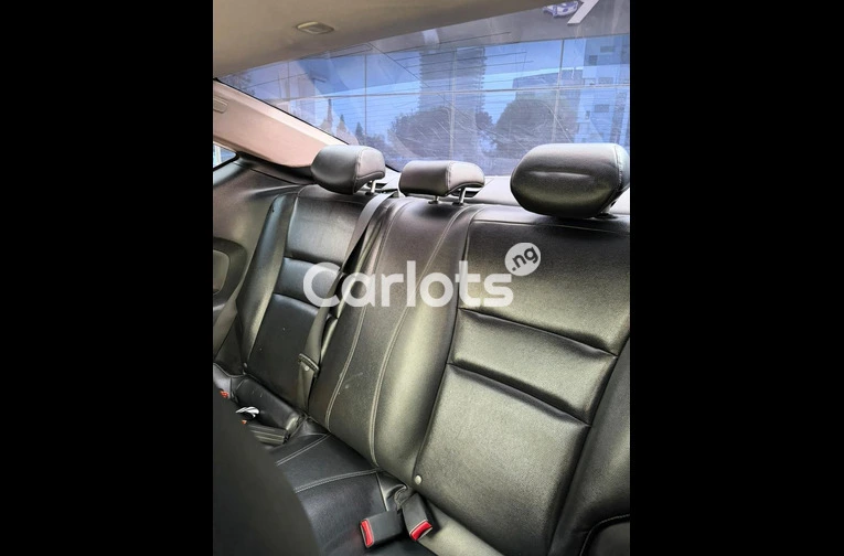 2015 Honda Accord Coupe model V6 with Duty - 5/7