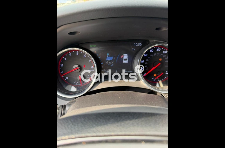 Foreign used Toyota Camry XSE 2019 model (wireless charger)