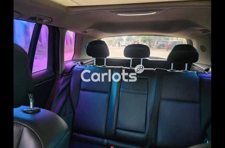 CLEAN REGISTERED 2011 MERCEDES BENZ GLK350 4MATIC - 4/7