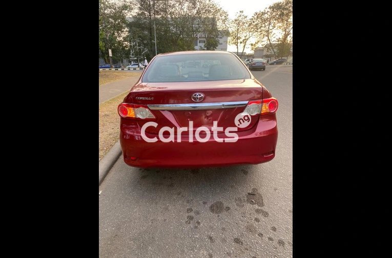NEATLY USED 2013 TOYOTA COROLLA - 6/7