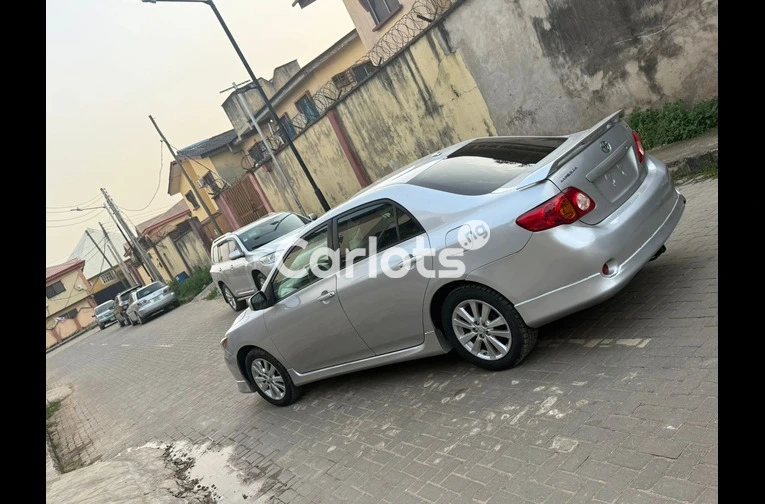 FOREIGN USED 2009 TOYOTA COROLLA SPORT - 6/7