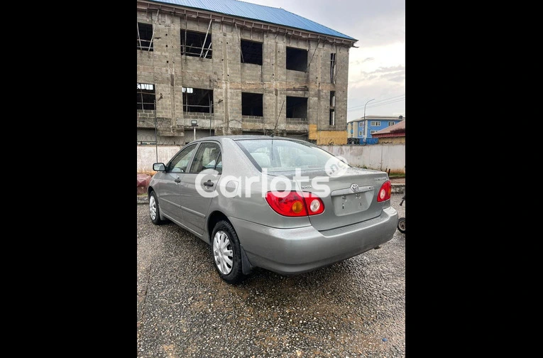 Distress Sale! Foreign Used Toyota Corolla 2004 - 2/7