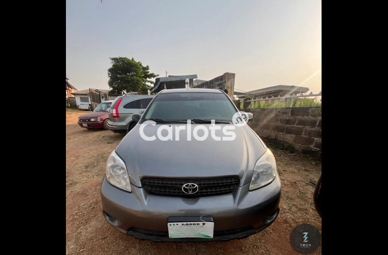 2006 Toyota Matrix (Nigerian Used) - 1/7
