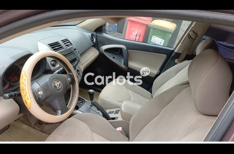 Toyota RAV4 2007 V6 Limited, Brown - 4/7
